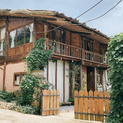 địa điểm tháng 2 Lee's house