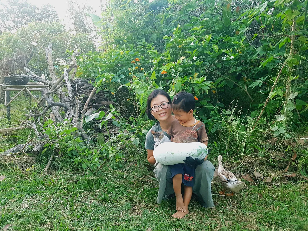 làm nông Lại Hồng Vy Lại Hồng Vy và con trai cùng lối sống làm nông