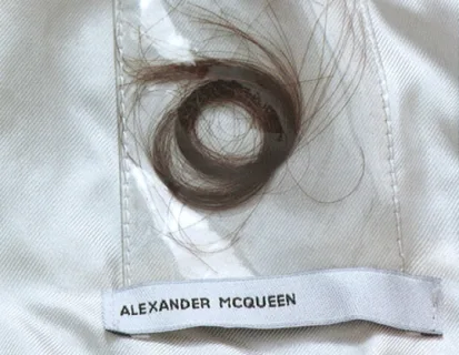 Bo suu tap thoi trang lam tu DNA cua NTK Alexander McQueen 3