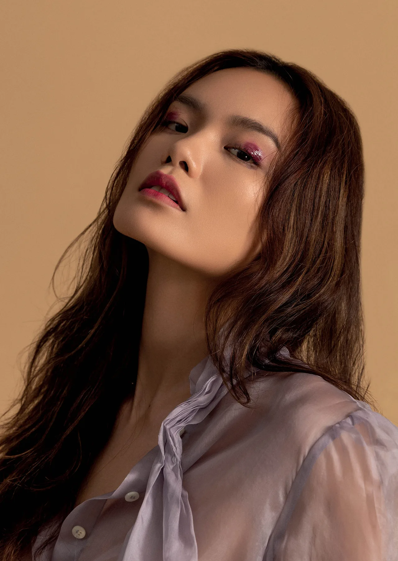 ELLE lắng nghe 1 ELLE lắng nghe 1