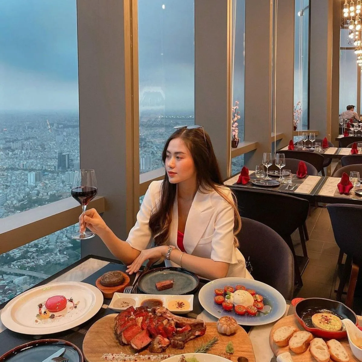 fine dining ussina landmark 81