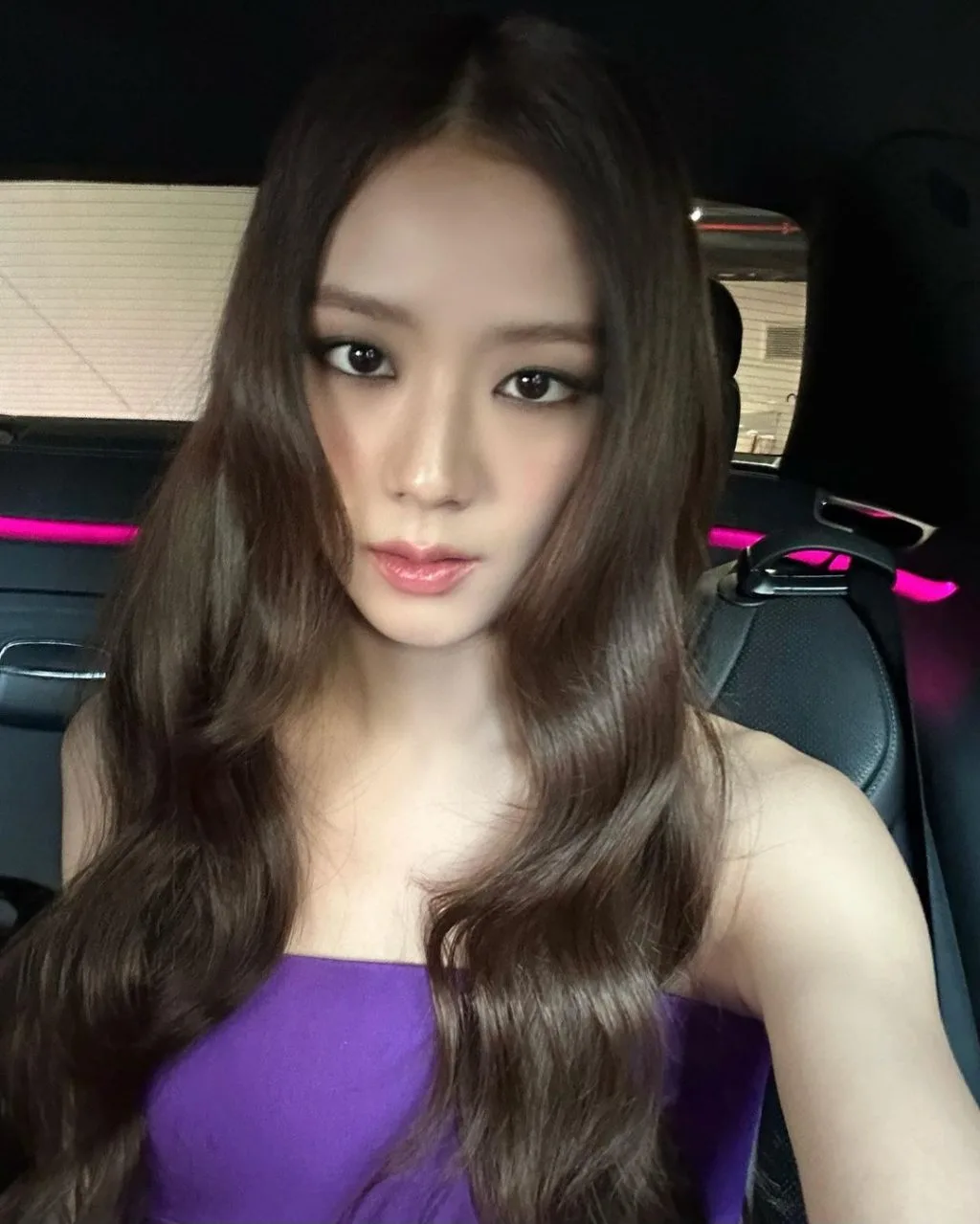 Jisoo xuất hiện xinh đẹp tại Dior. Jisoo xuất hiện xinh đẹp tại Dior.