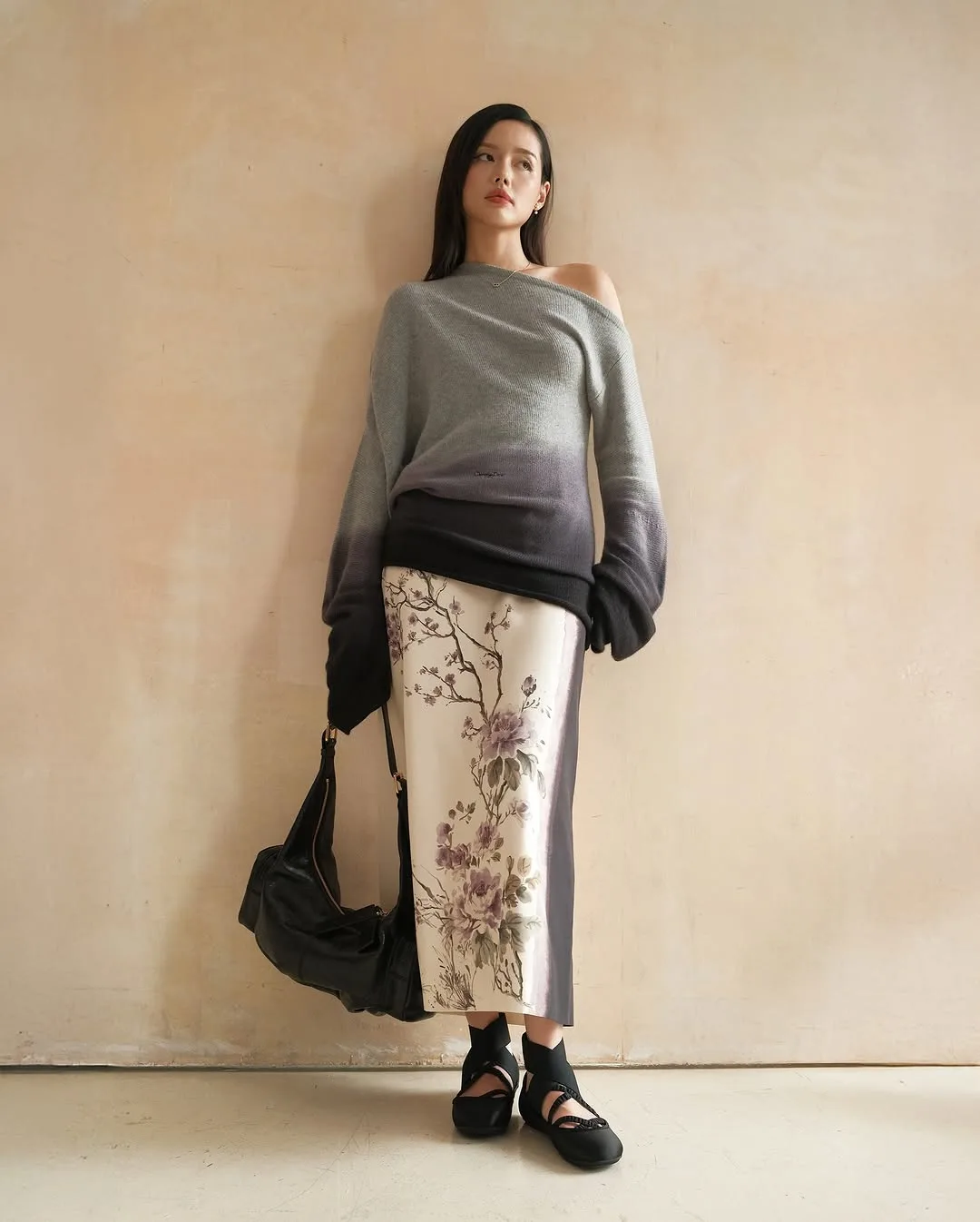 klinhnd áo trễ vai phối váy midi