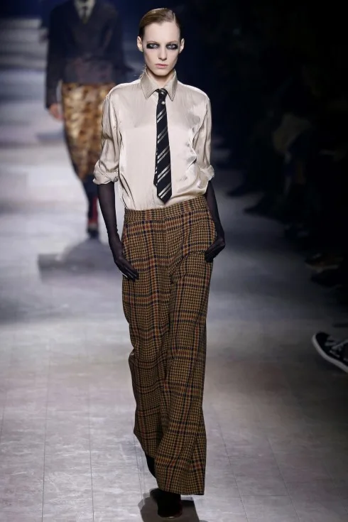 Người phụ nữ mạnh mẽ của Dries Van Noten