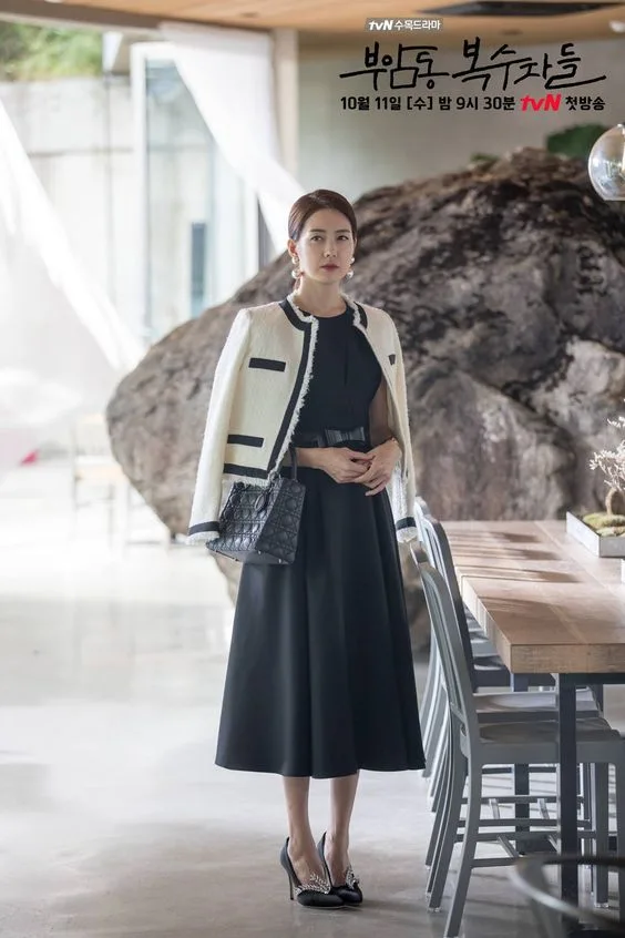 Thời trang trong phim: Câu Lạc Bộ Báo Thù (Avengers Social Club) Thời trang trong phim: Câu Lạc Bộ Báo Thù (Avengers Social Club)
