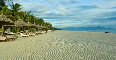 Bãi biển khu du lịch nghỉ dưỡng