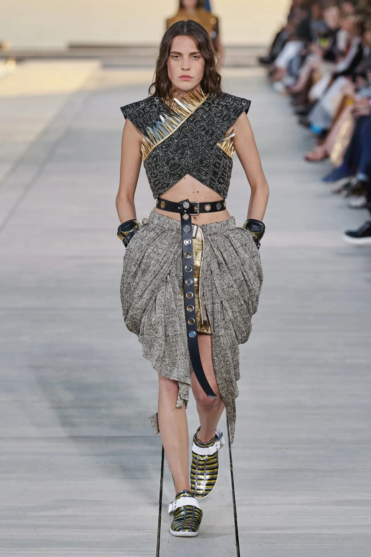 Louis Vuitton Cruise 2023 look 11