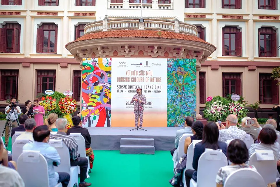 Vũ điệu Sắc màu