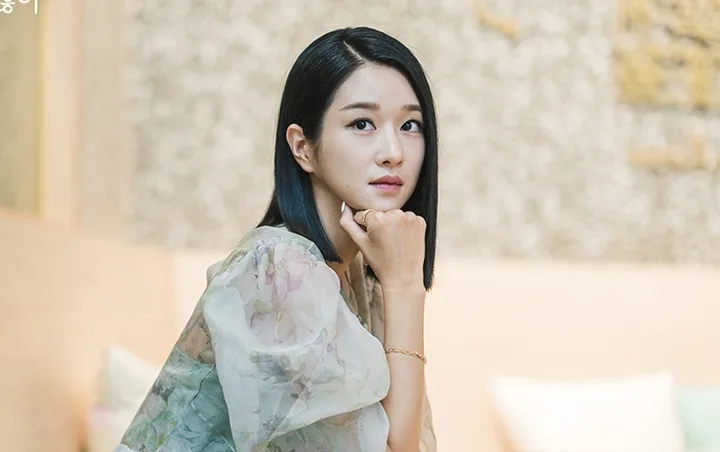 Seo Ye Ji khiến khán giả bất ngờ khi “lột xác” bằng mái tóc lob ngang vai trẻ trung, cá tính. tóc ngắn seo ye ji