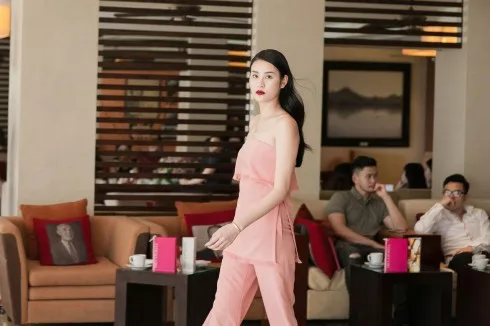 chương trình “Thời Trang & Trà Chiều” số tháng 7 với sự tham gia của hai nhà thiết kế trẻ đến từ thương hiệu LINH DOAN & TU TA.