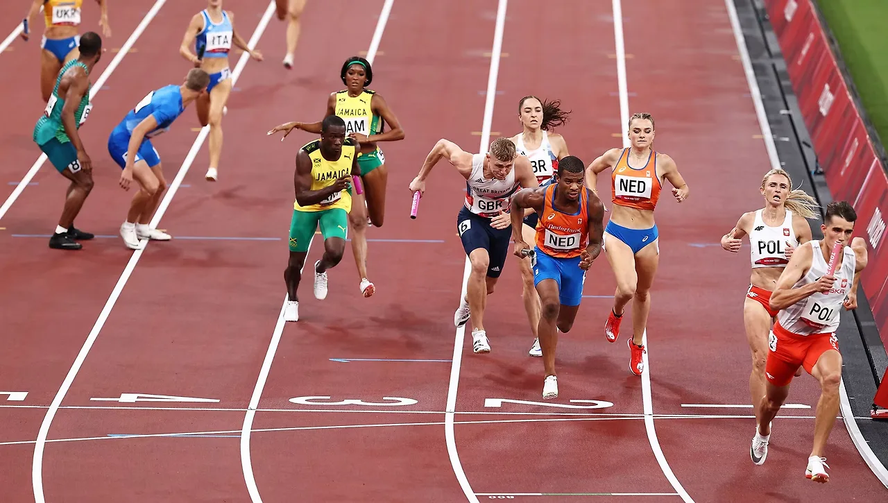 olympic vận động viên nam và nữ chạy