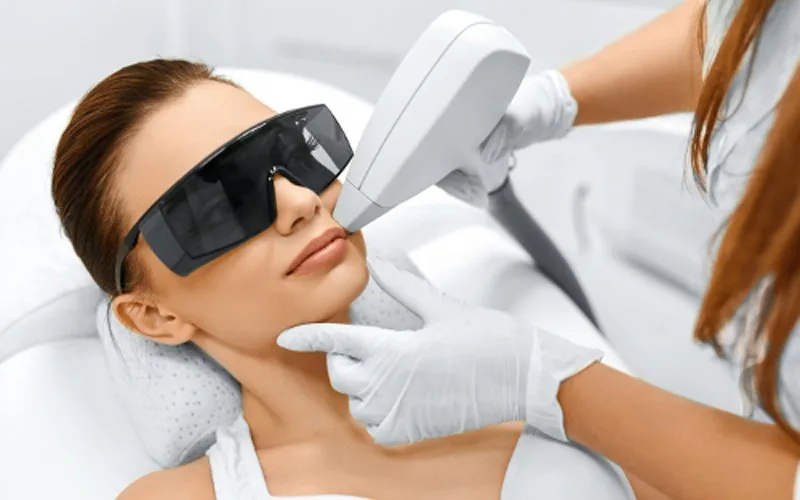Làn da sáng mịn nhờ phương pháp triệt lông bằng Laser Làn da sáng mịn nhờ phương pháp triệt lông bằng Laser