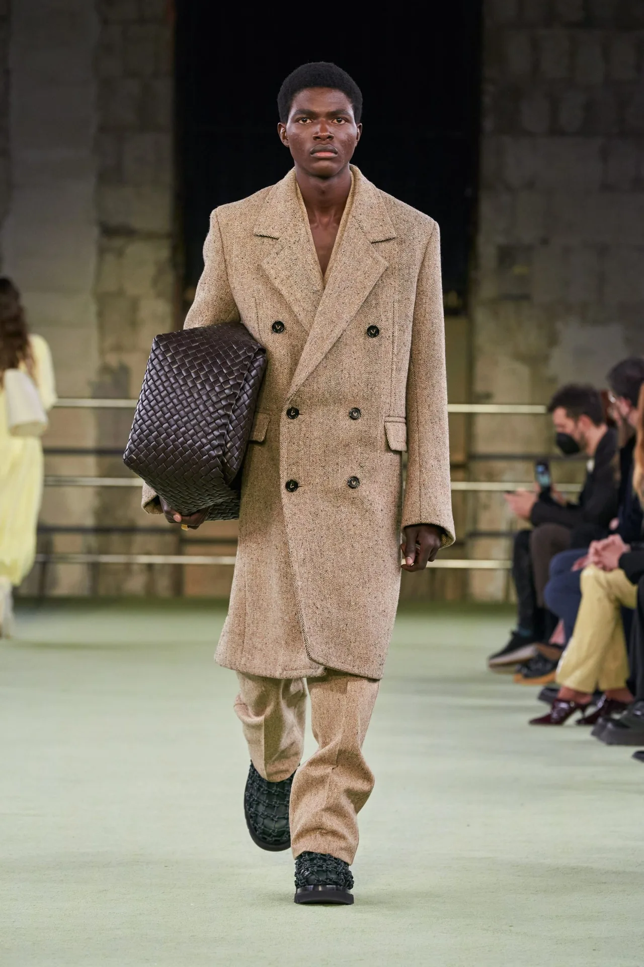 bottega veneta thu đông 2022 look 60