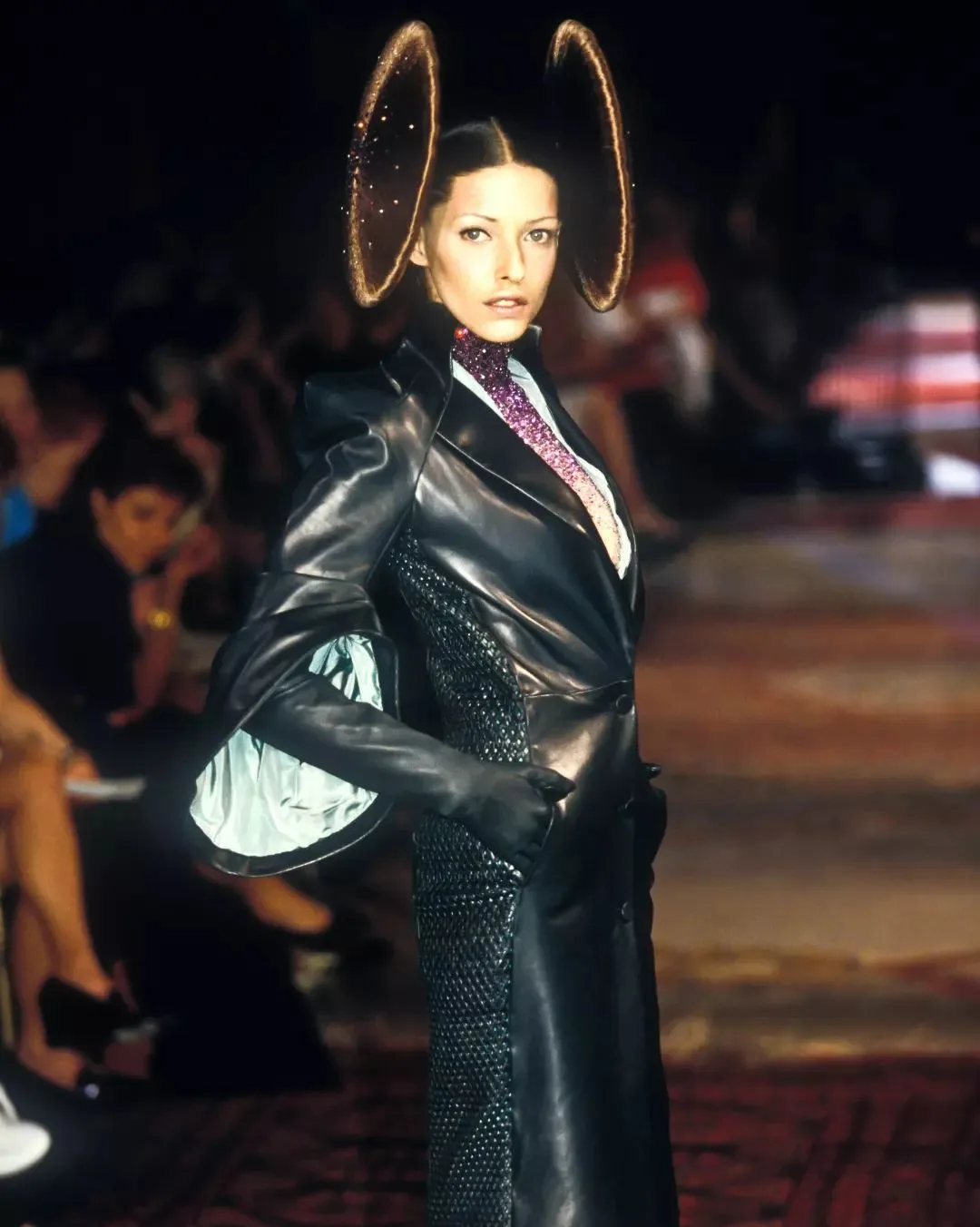 thiết kế thời trang Givenchy 1997