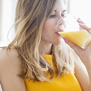 Sử dụng vitamin C, tưởng dễ mà khó