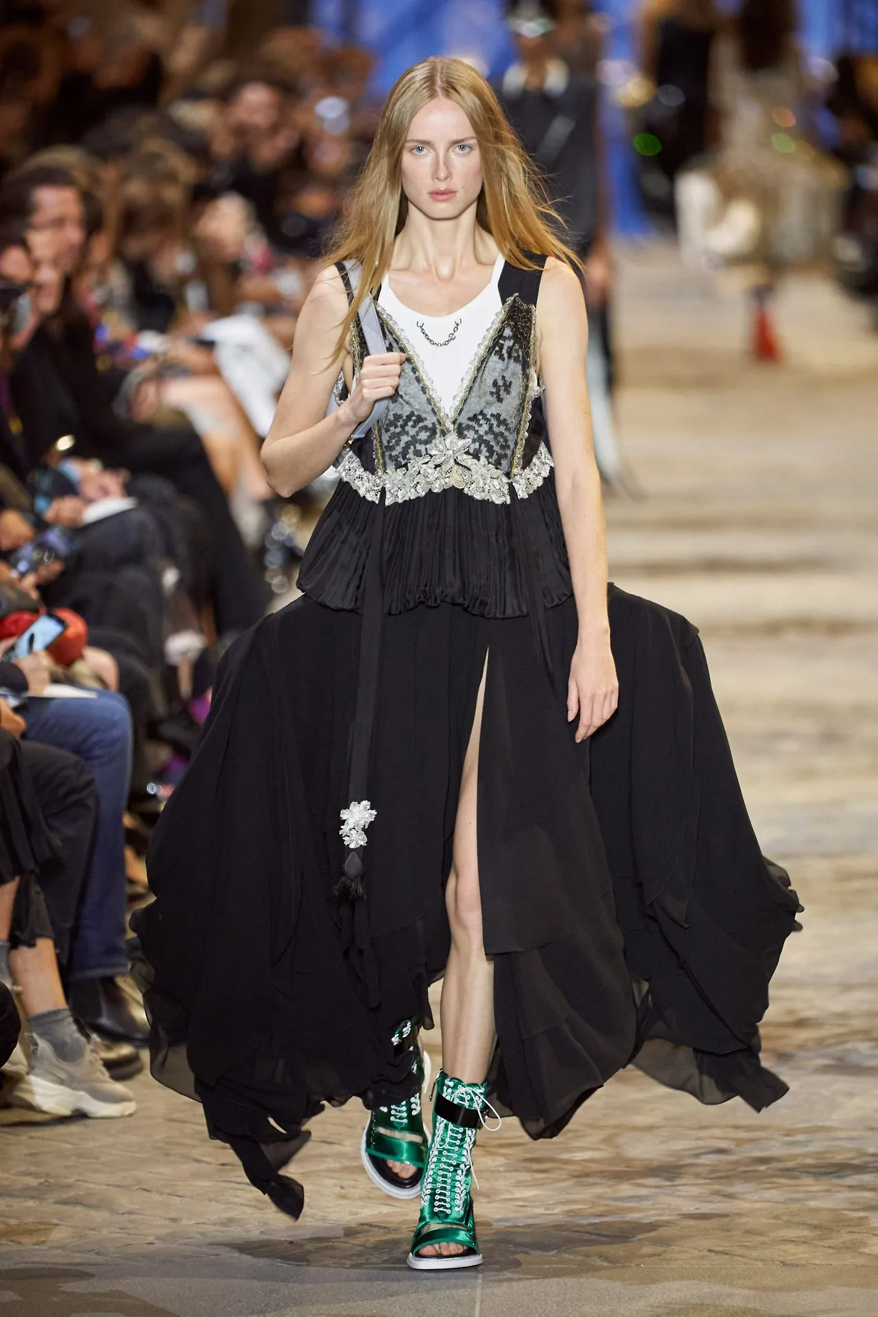 Louis Vuitton Look1