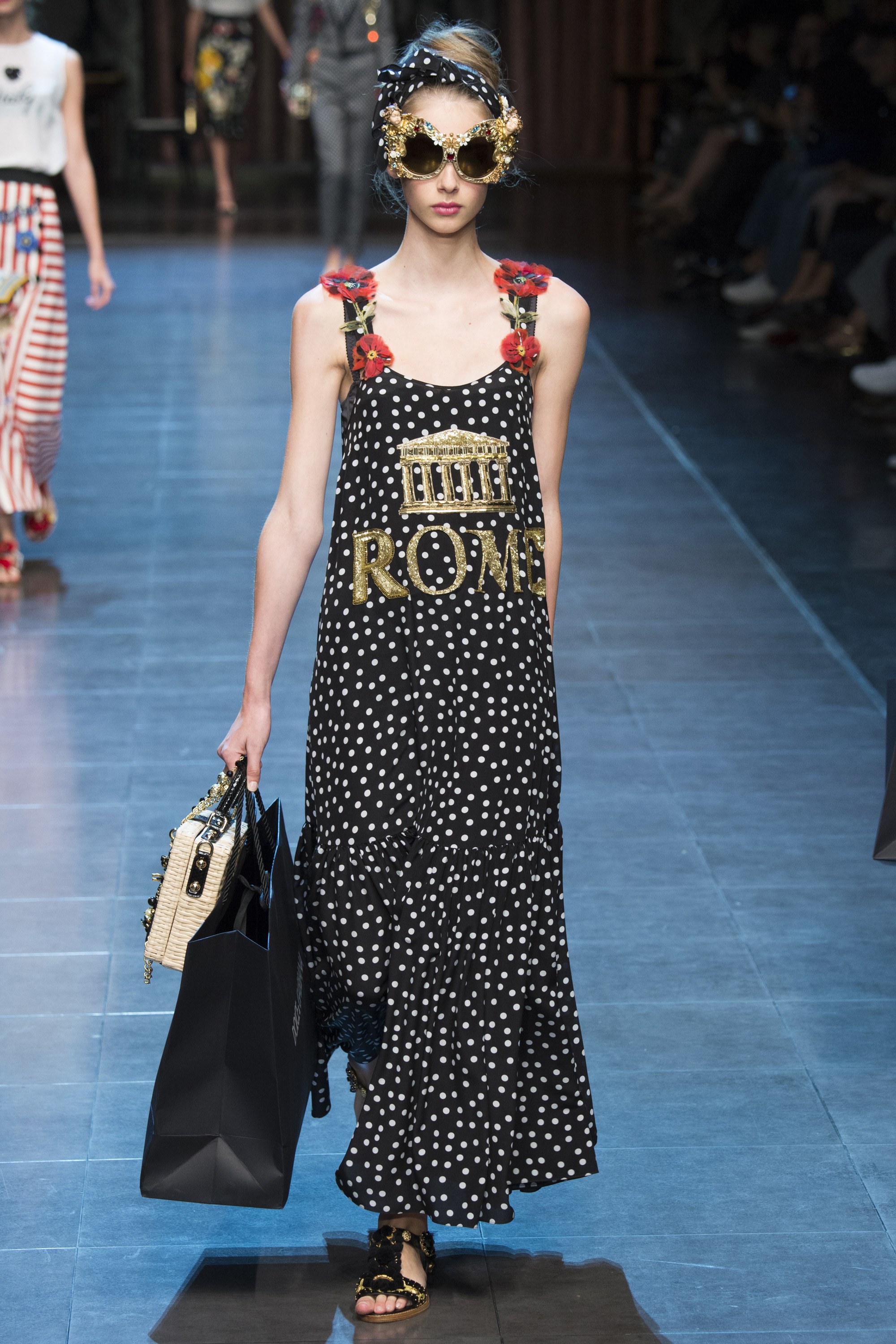 Bộ sưu tập Dolce&Gabbana Xuân Hè 2016 - Ellevn