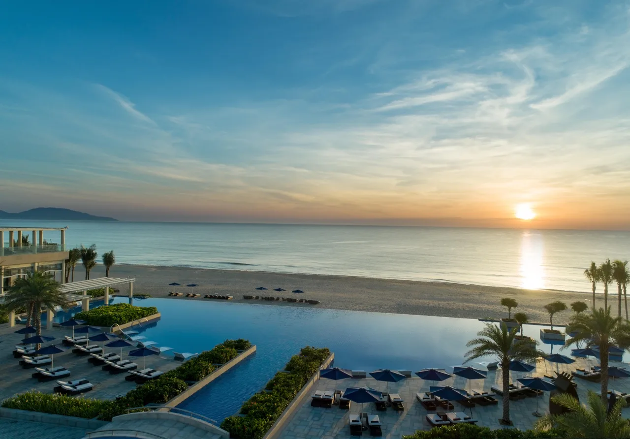 SGDN Pool Sunrise