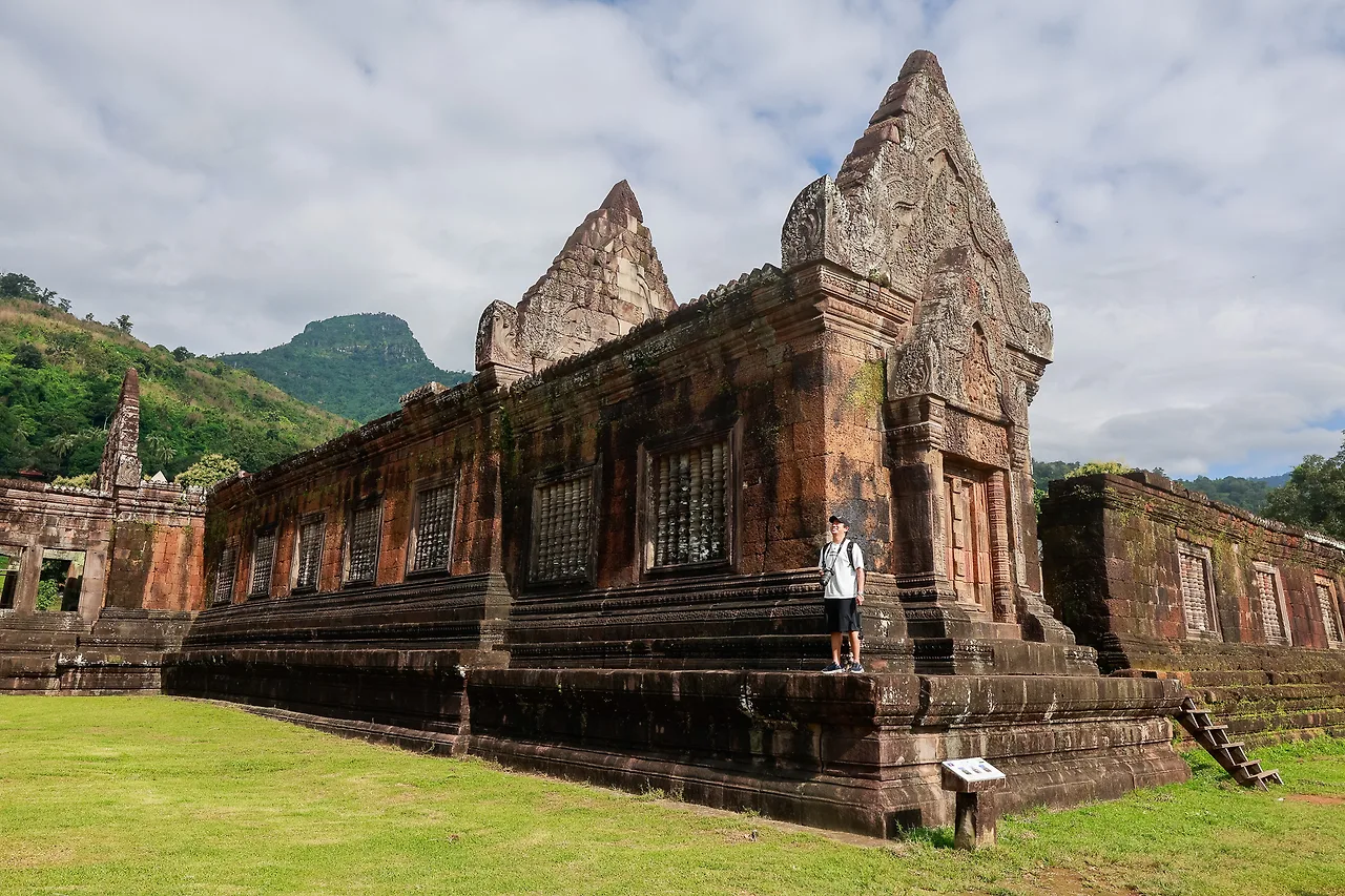 Wat Phou - ngôi đền cổ nằm dưới chân núi Phou Kao là di sản Thế giới được UNESCO công nhận