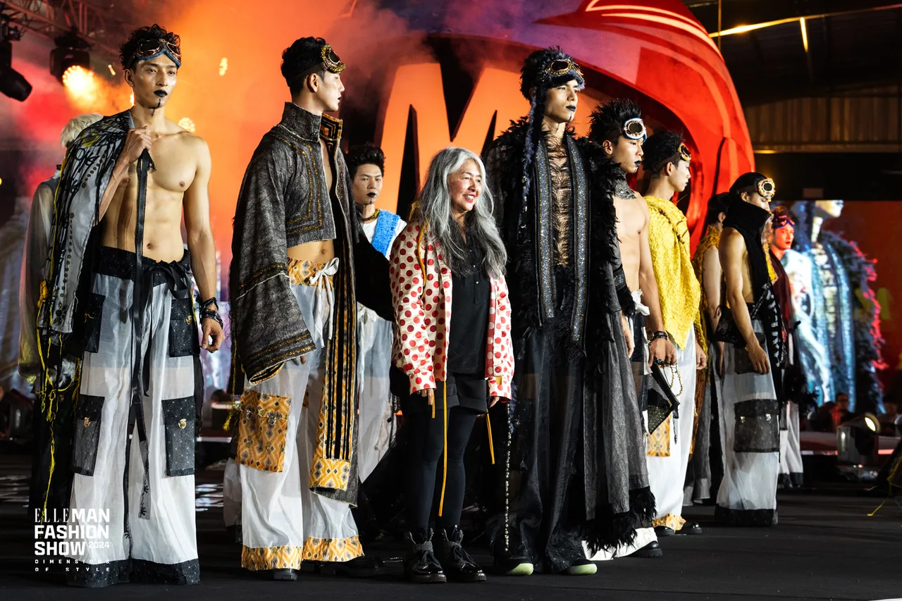 nhà thiết kế Mai Lâm và người mẫu trên sân khấu ELLEMAN Fashion Show 2024