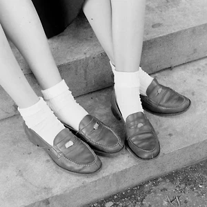Ellewiki: Giày Loafers – từ nông trại đến runway