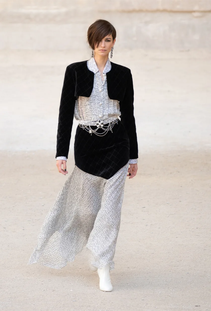 chanel cruise 2021/22 look02