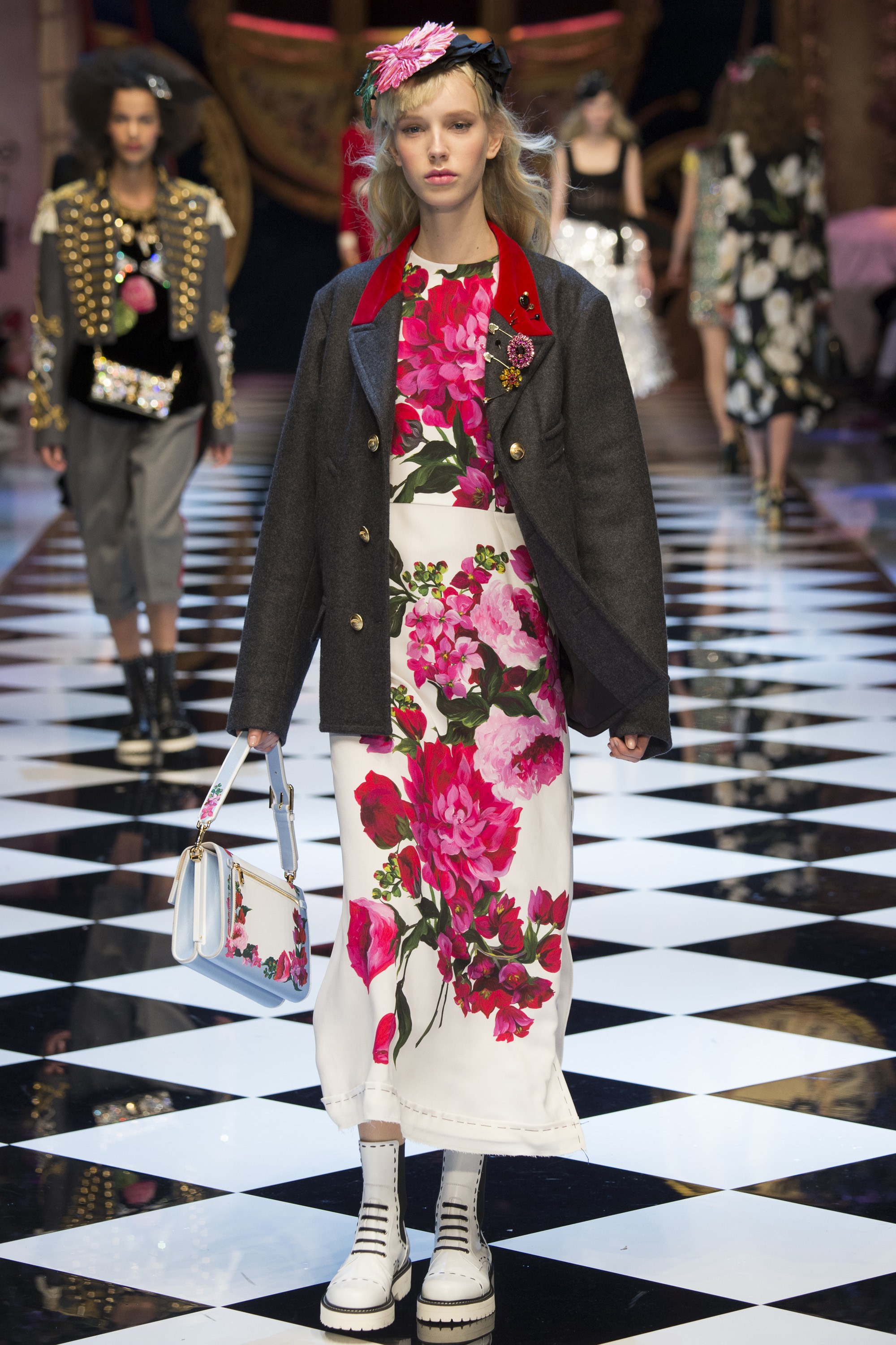 Bộ-sưu-tập-DolceGabbana-Thu-–-Đông-2016 Ellevn