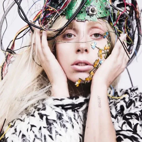 ARTPOP sẽ được phát hành dưới dạng một ứng dụng.