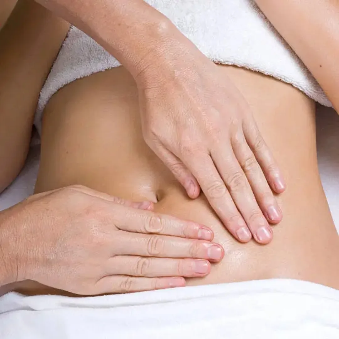 Massage bụng 10 phút mỗi tuần