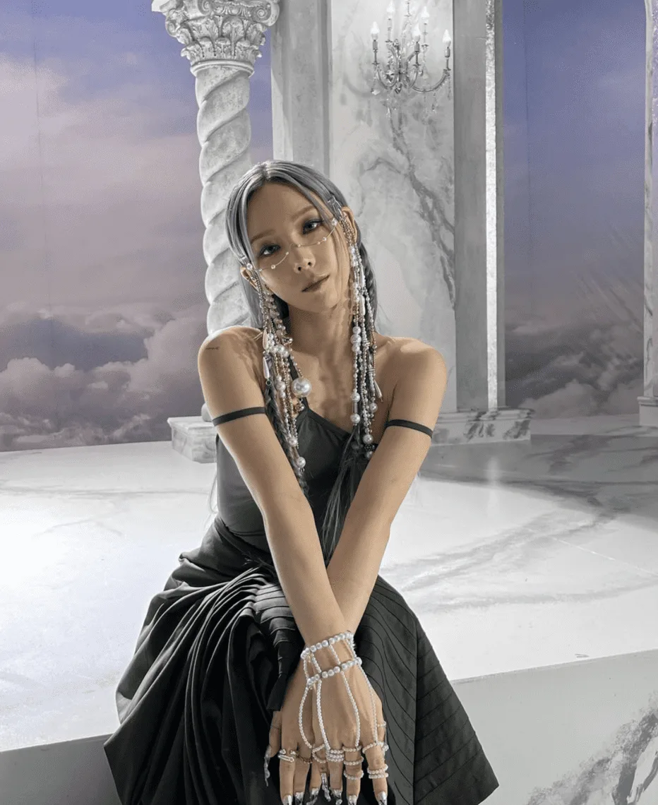 fairycore grunge với màu tối của taeyeon