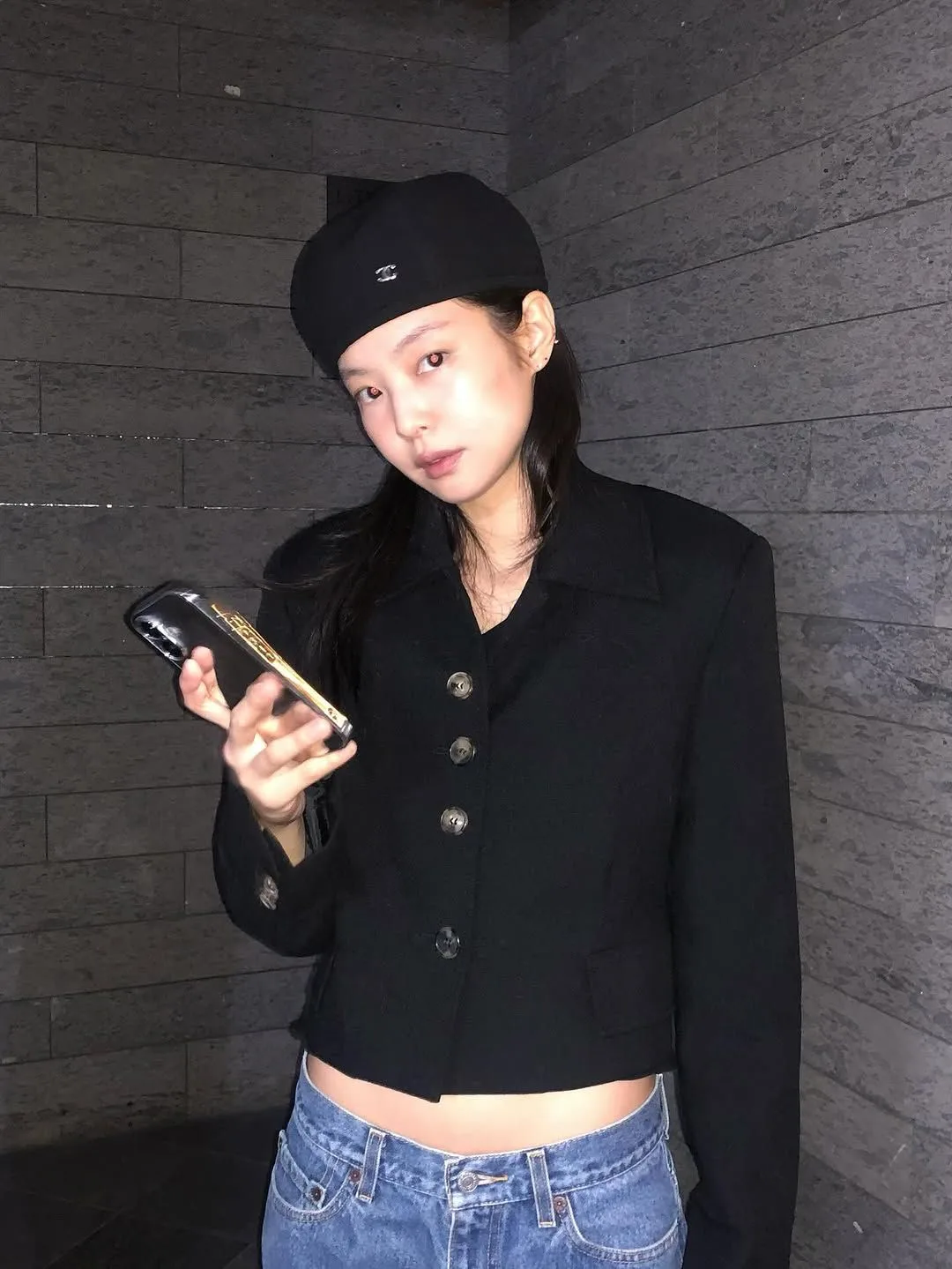 jennie diện chiếc beanie