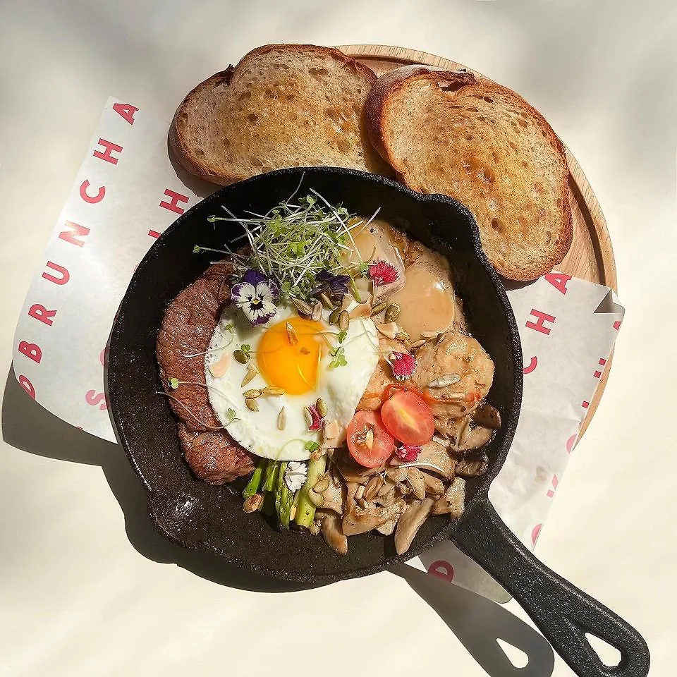 Ăn brunch tại quán xinh tại Sài Gòn  