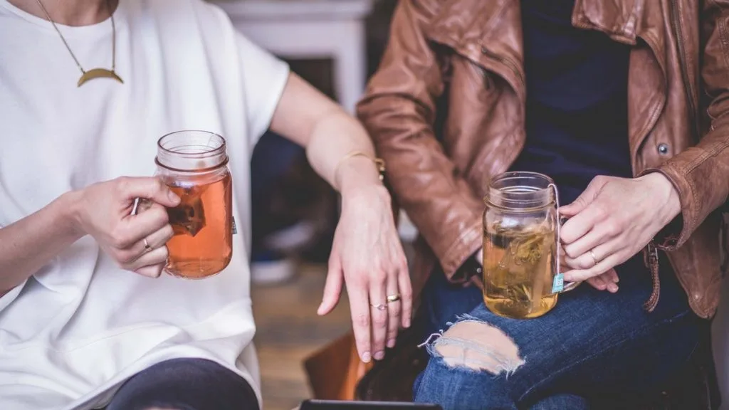 Trị mụn bằng mật ong và trà xanh - Công thức làm "dậy sóng" giới làm đẹp Trị mụn bằng mật ong và trà xanh - Công thức làm "dậy sóng" giới làm đẹp
