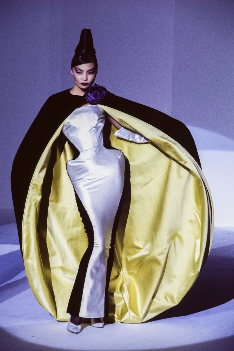 space-age-y3k-mugler (1)