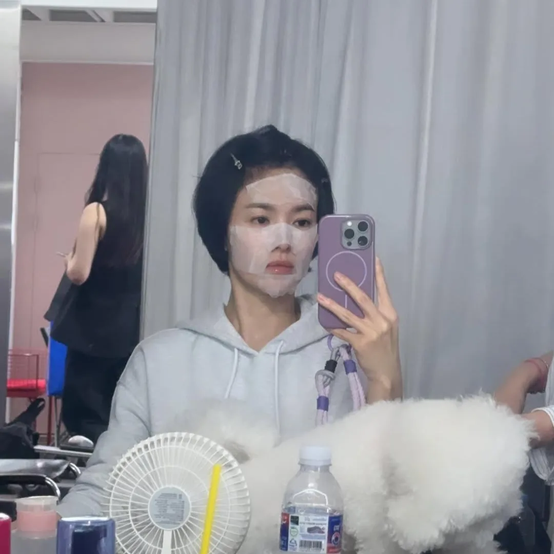 Song Hye Kyo với trend đắp toner trên reels