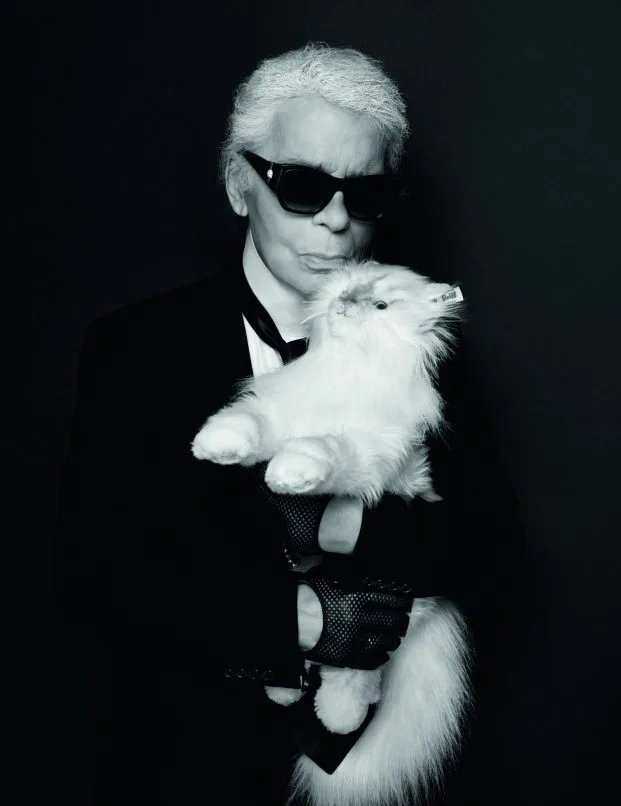 NTK Karl Lagerfeld đang rao bán mèo cưng với giá €459 Karl Lagerfeld cùng với cô mèo cưng Choupette được bán với giá 459 euro.