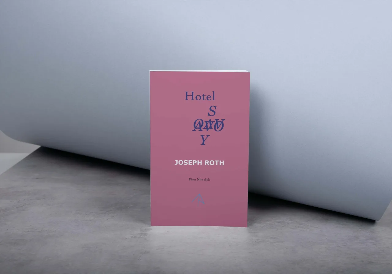 bìa sách hotel savoy