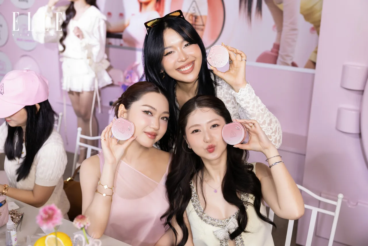 Chloe Nguyễn, An Phương, Hà My tạo dáng bên cushion 3CE