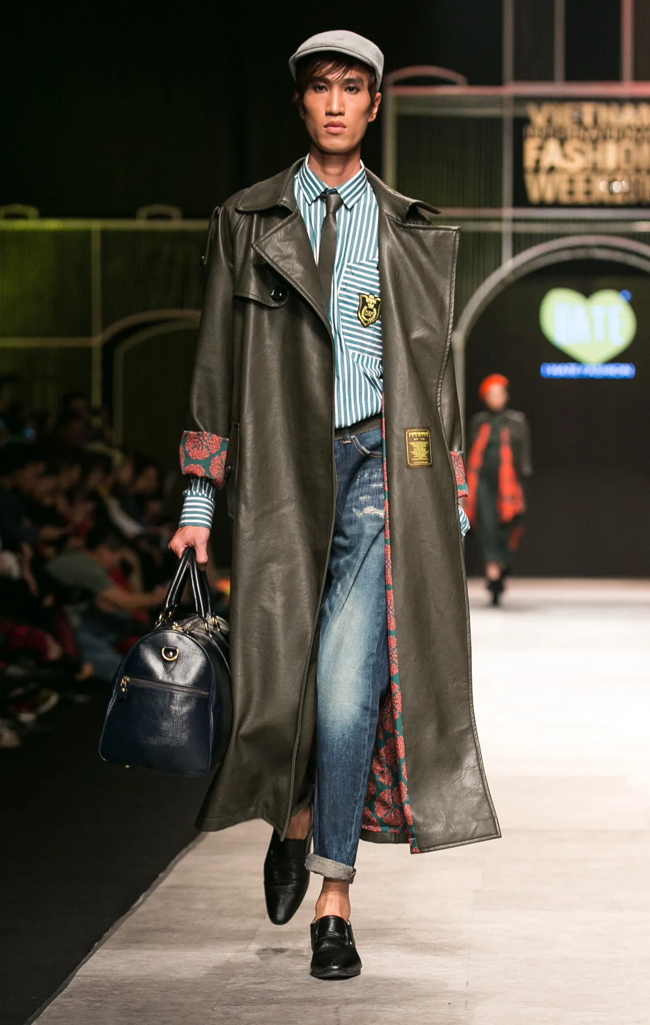 I HATE FASHION thả “Ký ức những mùa đông cũ kỹ” vào BST Thu-Đông 2016 tại VIFW - ELLE VN