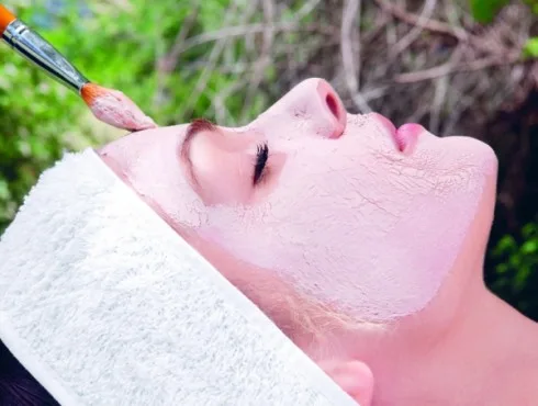 Mặt nạ dưỡng da độc và lạ Mặt nạ dưỡng da độc và lạ
