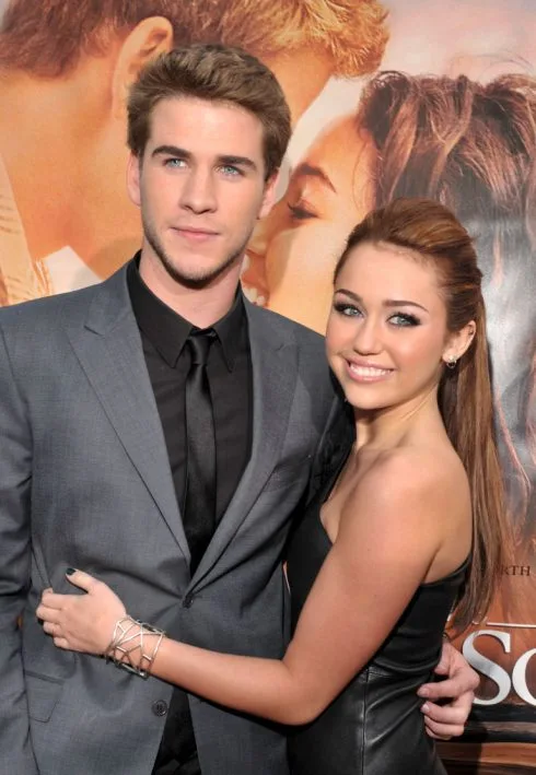 Hình ảnh Miley Cyrus và Liam