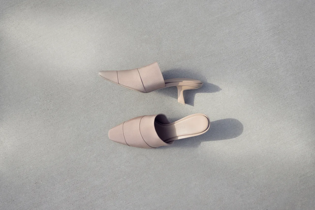 mules Ferragamo Xuân Hè 2023