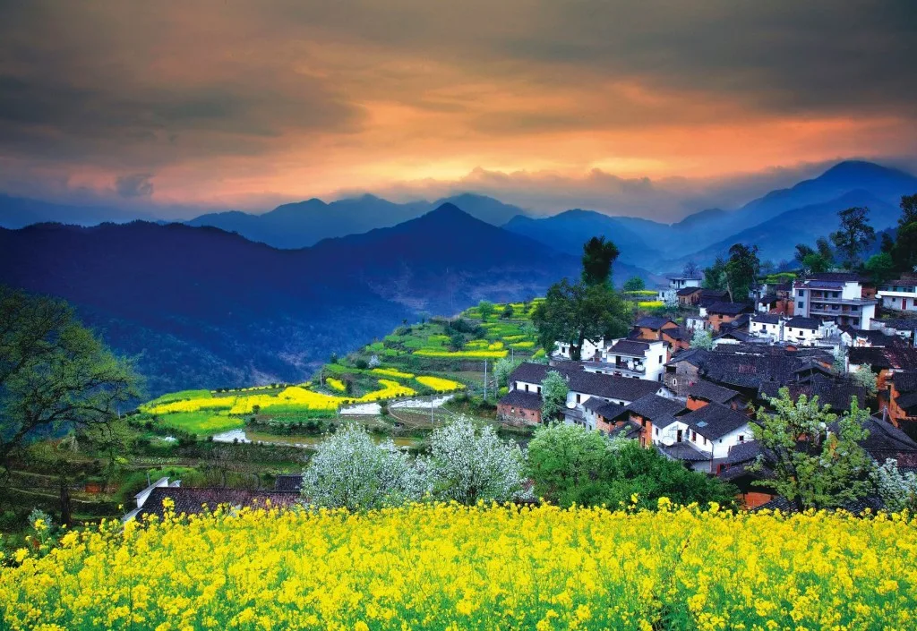 Làng Wuyuan ở Giang Tây Trung Quốc nổi tiếng với những ngôi nhà cổ có kiến trúc độc đáo