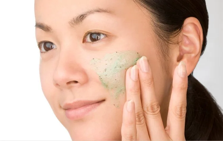 nguyên nhân bị mụn chà sát mạnh nguyên nhân bị mụn chà sát mạnh