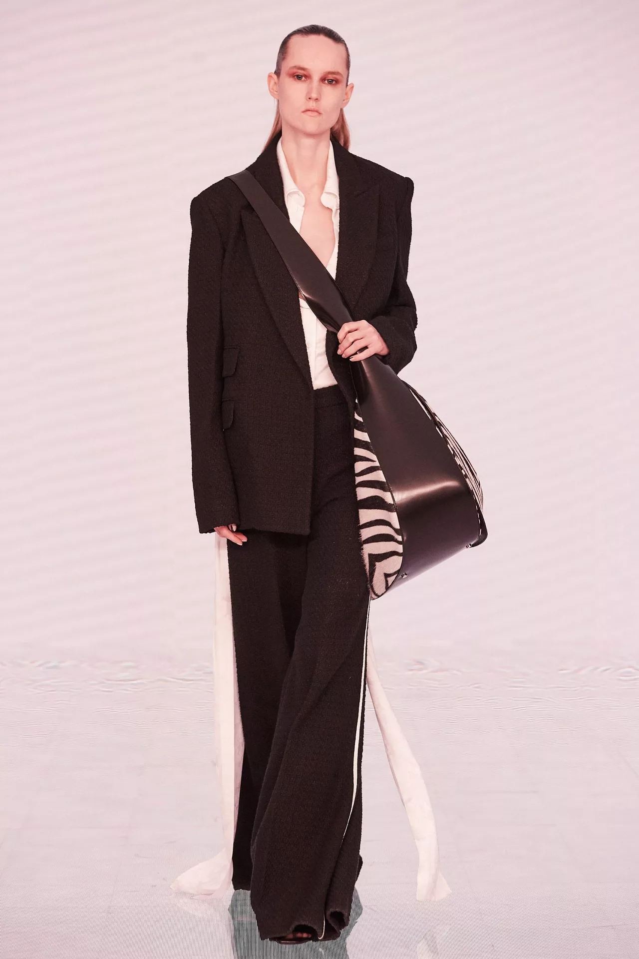 Peter Do Thu-Đông 2022 look 17