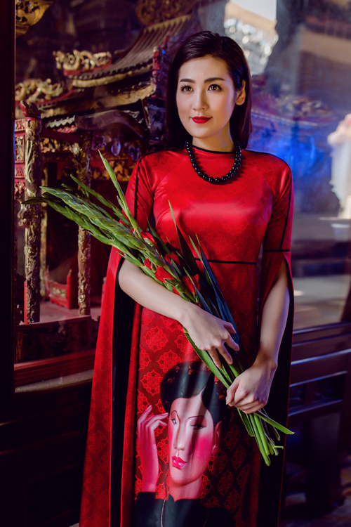 Áo dài của Adrian Anh Tuấn x Chinh - elle man 20