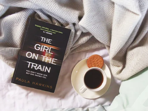The Girl on The Train là cuốn sách bán chạy nhất New York