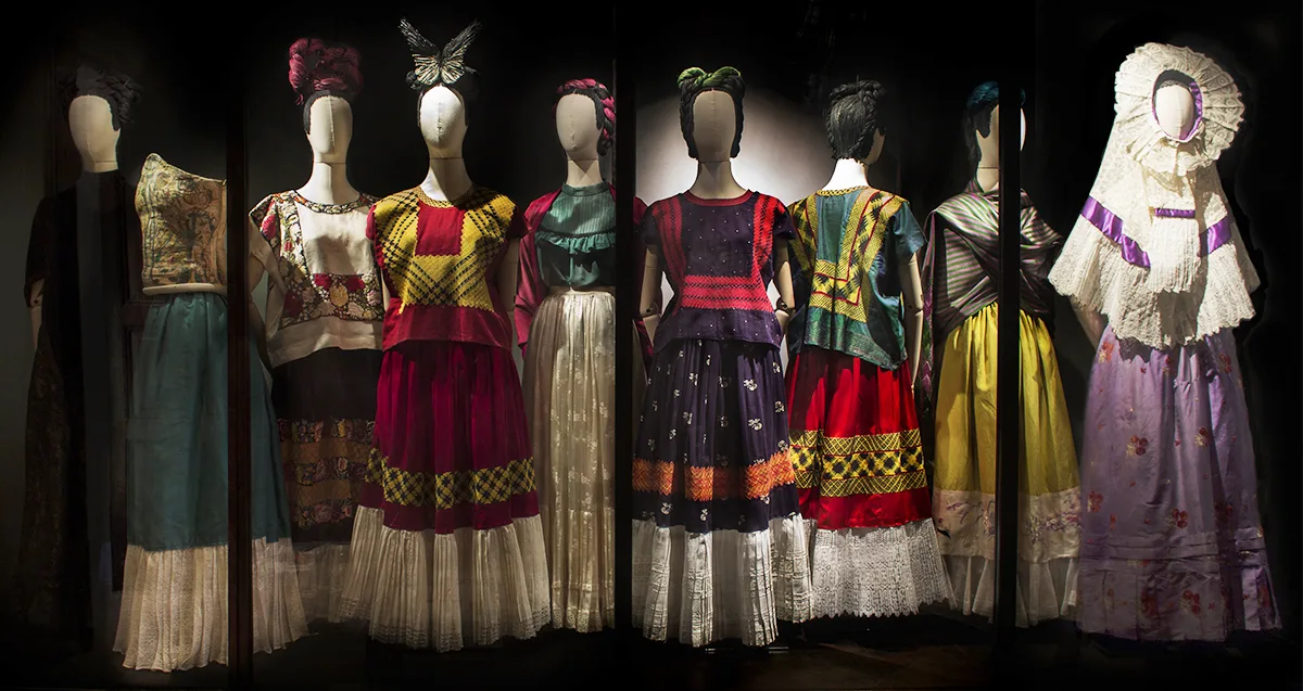 triển lãm thời trang: Frida Khlo's Wardrobe 2 triển lãm thời trang: Frida Khlo's Wardrobe 2