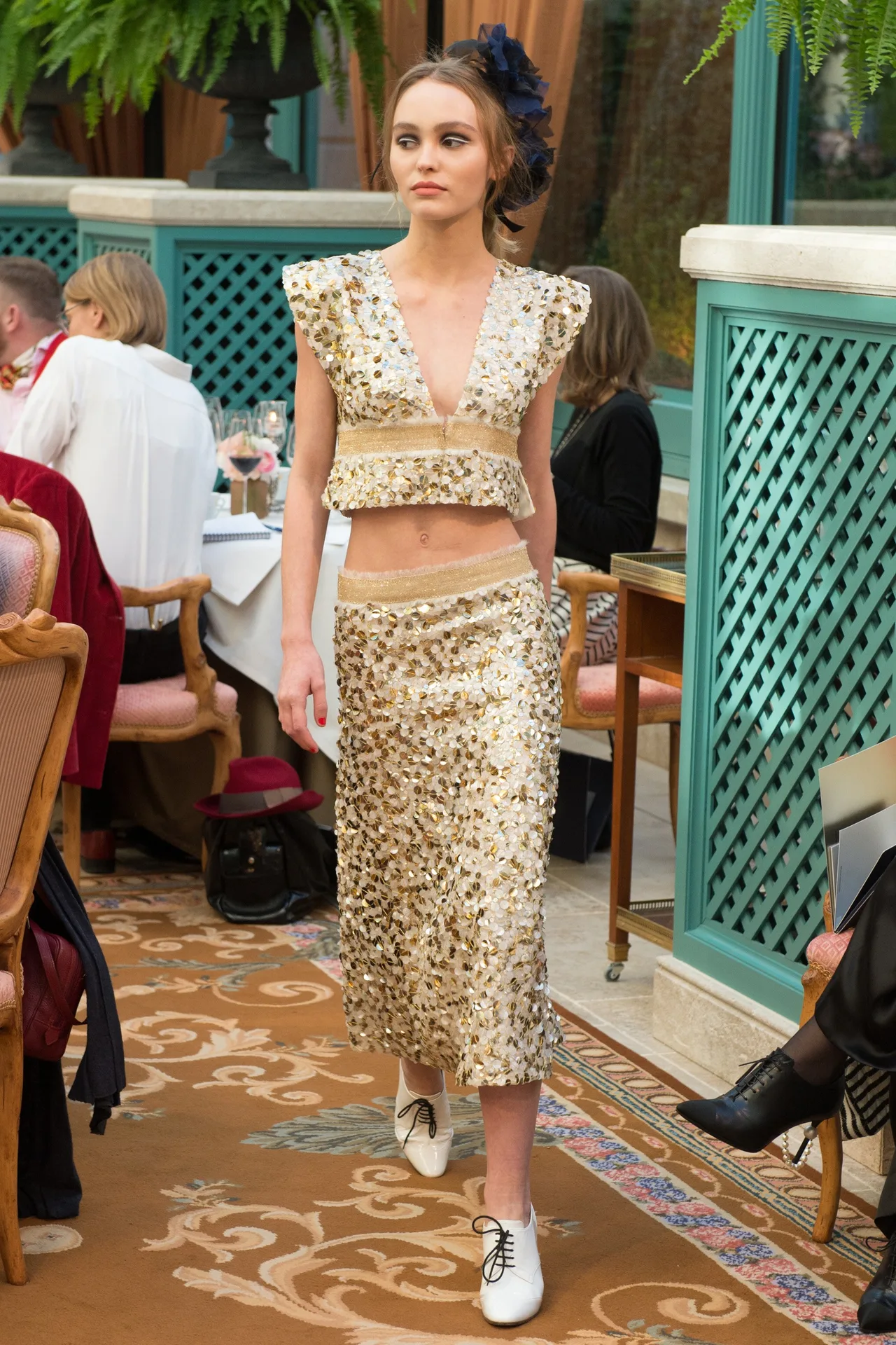 bst thoi trang chanel prefall 2017