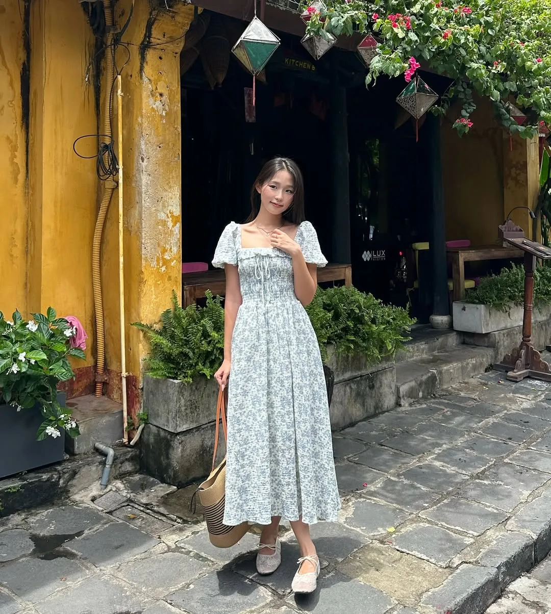 đầm midi hoa nhí cho ngày thu vương vấn chút "Modern Retro"